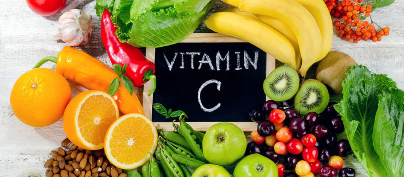 Βιταμίνη C: Με ποιες ασθένειες συνδέεται - Κίνδυνοι από πιθανές παρενέργειες